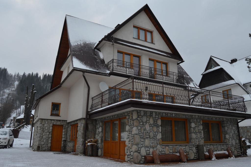 Pokoje Goscinne U Gordona Poronin Buitenkant foto
