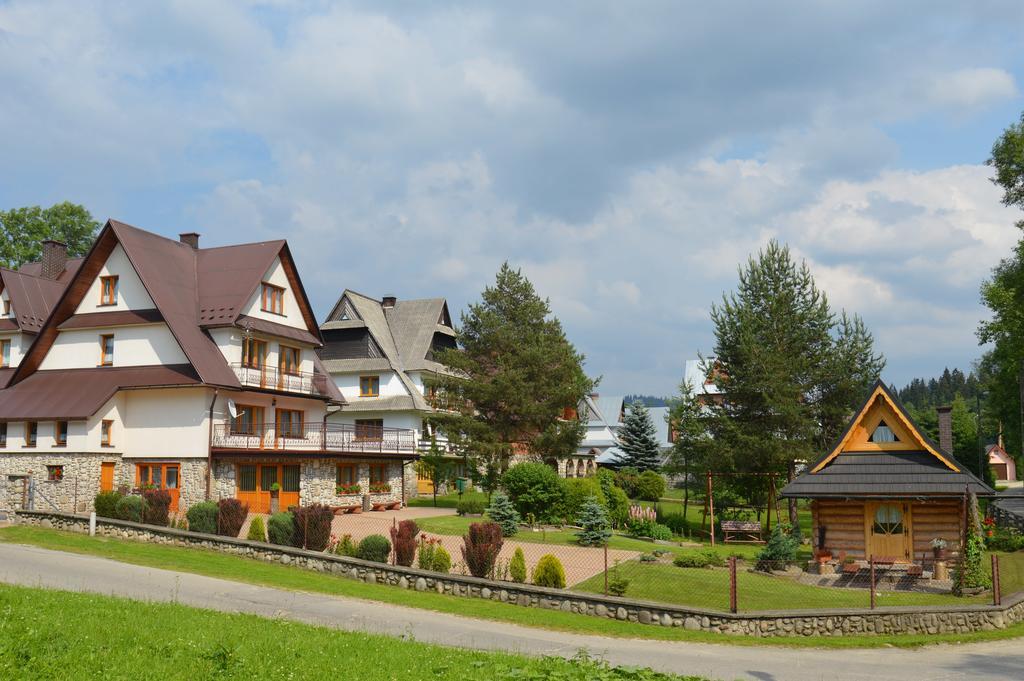 Pokoje Goscinne U Gordona Poronin Buitenkant foto