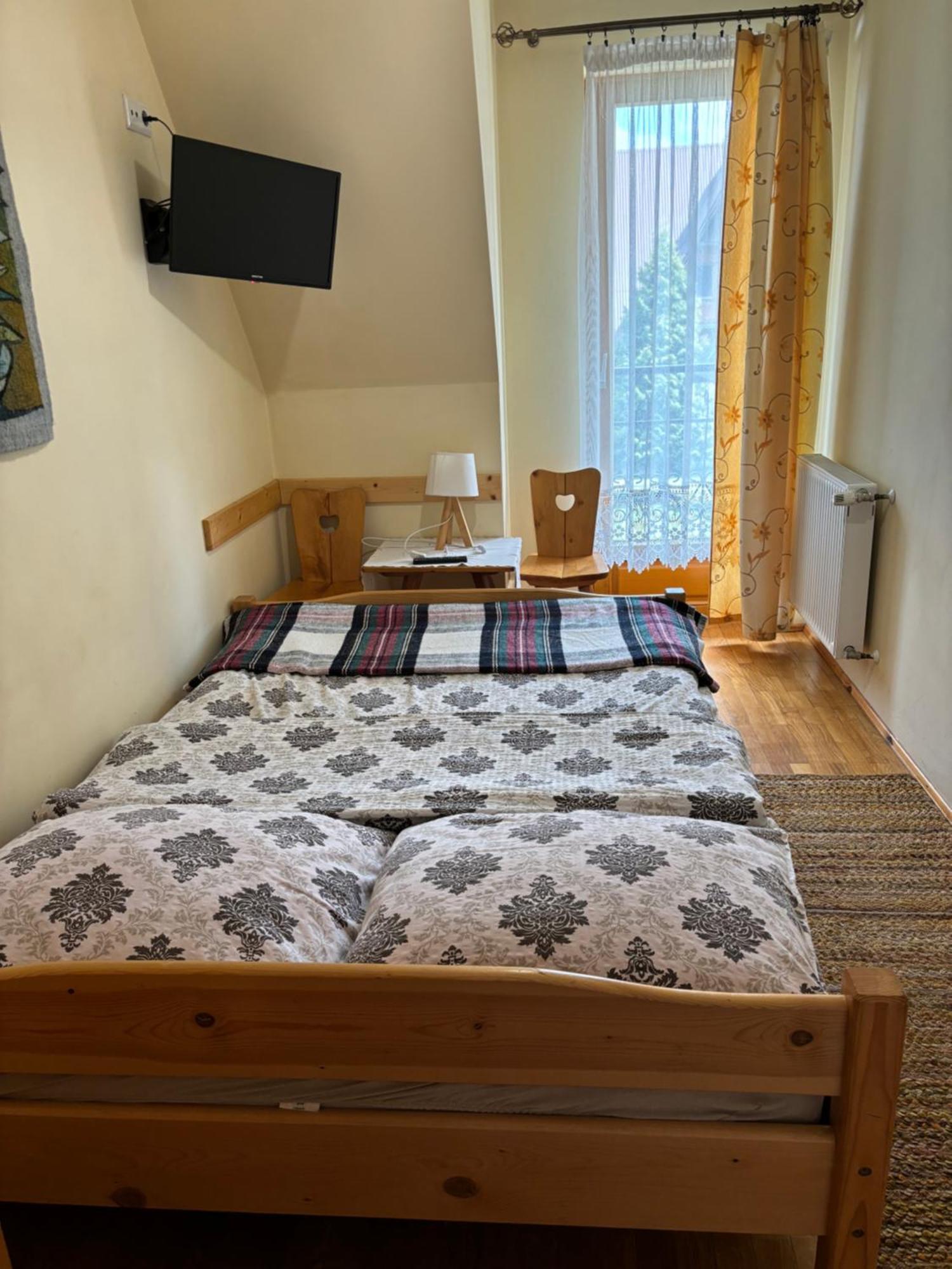 Pokoje Goscinne U Gordona Poronin Buitenkant foto