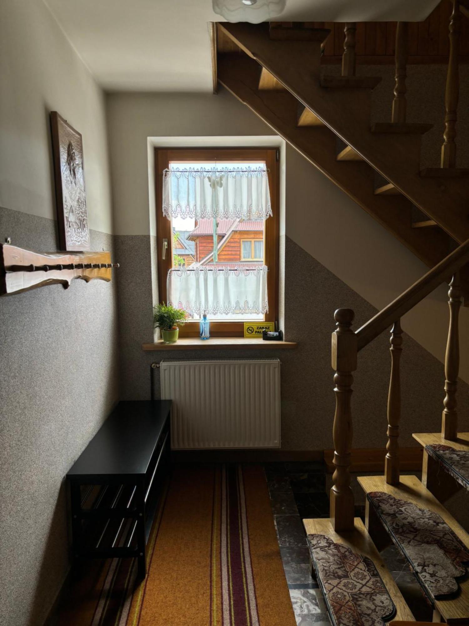 Pokoje Goscinne U Gordona Poronin Buitenkant foto