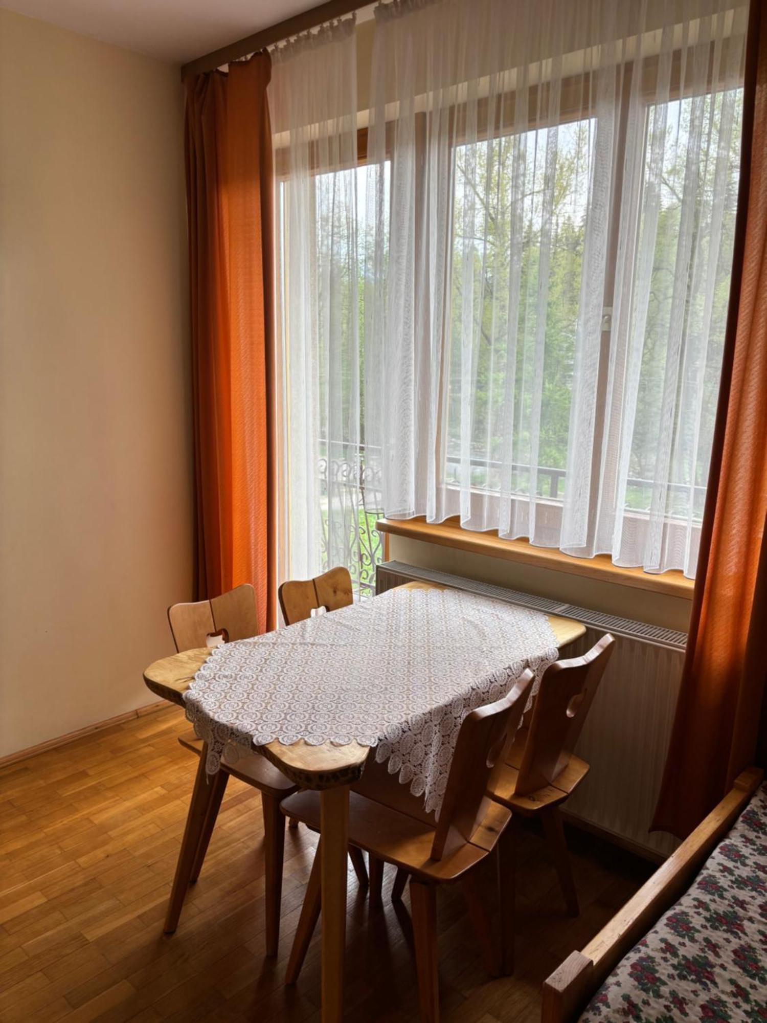 Pokoje Goscinne U Gordona Poronin Buitenkant foto